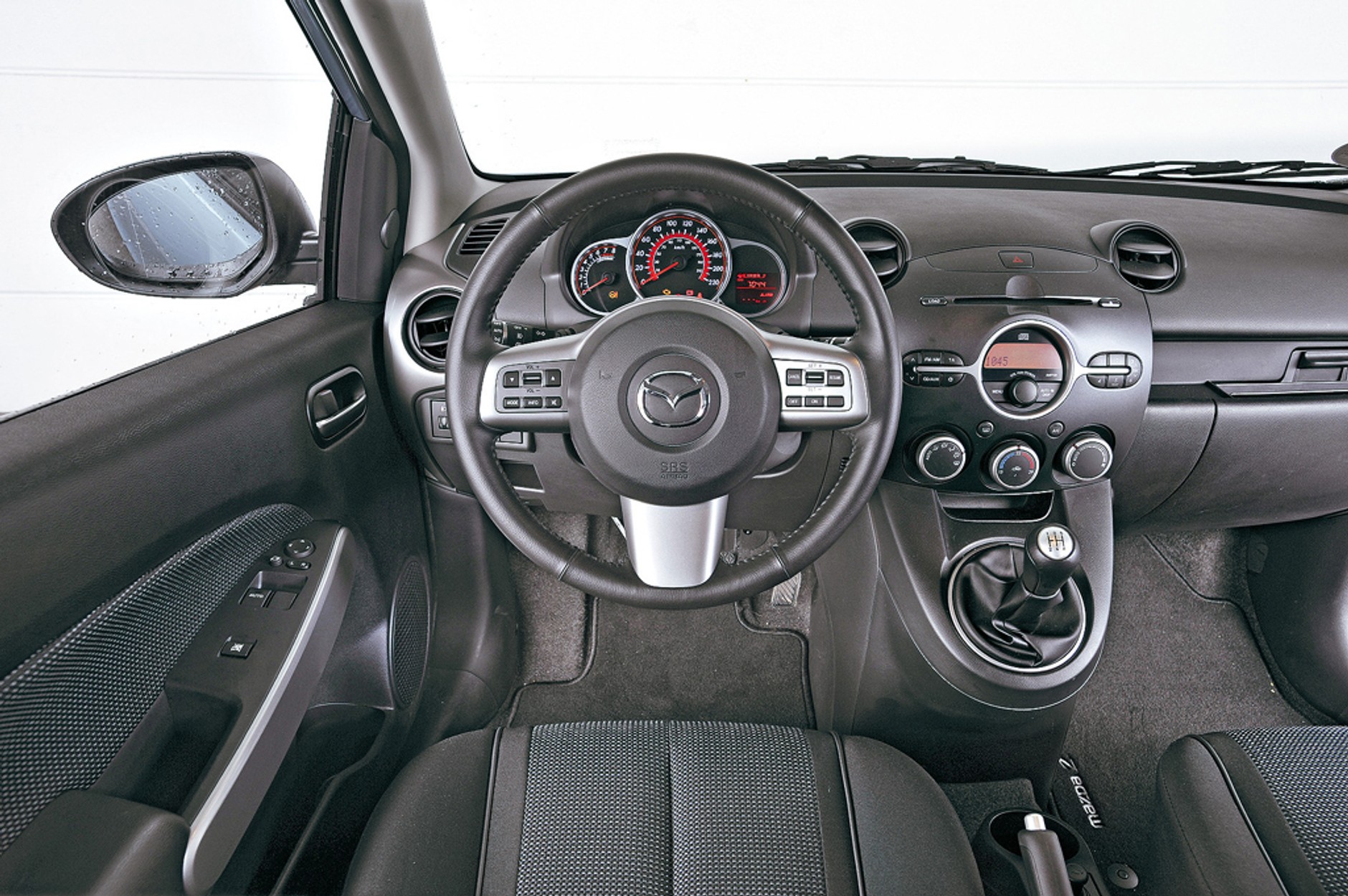 Z małych ścigaczy wiele radości - Prównanie: Volkswagen Polo kontra Seat Ibiza, Renault Clio i Mazda 2