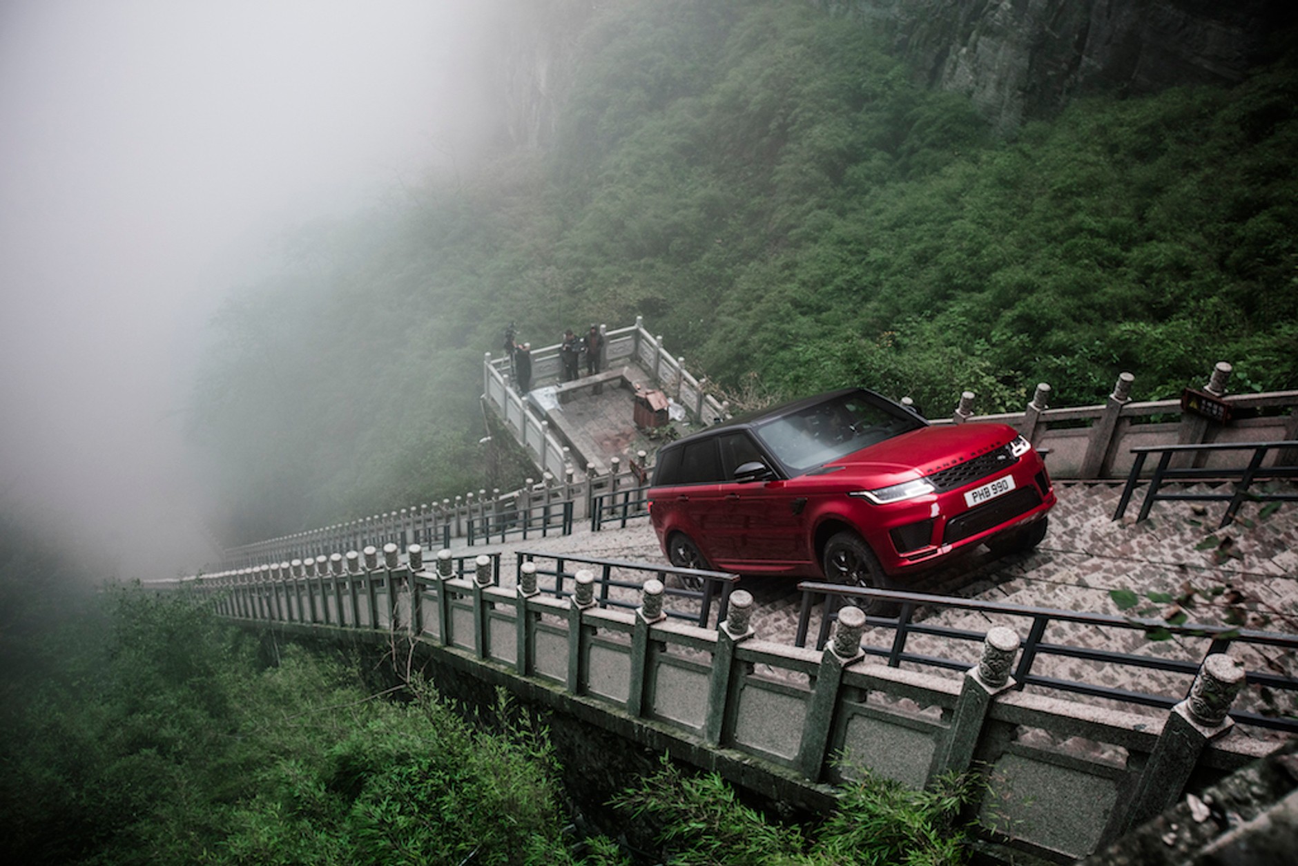 Range Rover Sport zdobył Bramę Nieba