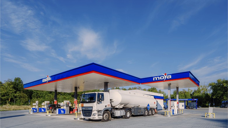 Stacja Paliw Moya