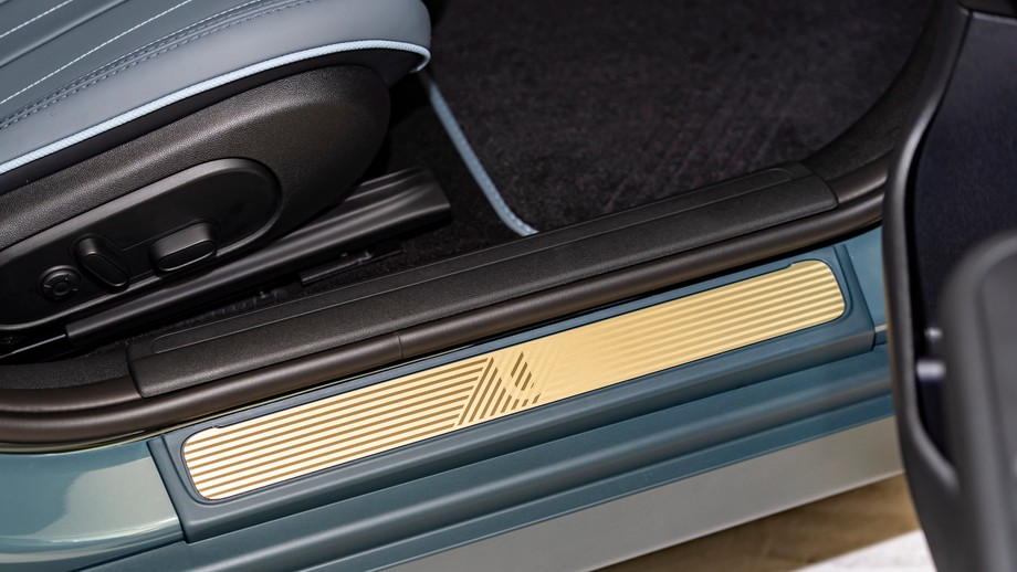 MINI Clubman Untold Edition