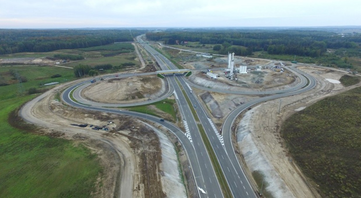 Mamy 4 tys. km dróg szybkiego ruchu i autostrad. Kolejny tysiąc za 2-3 lata