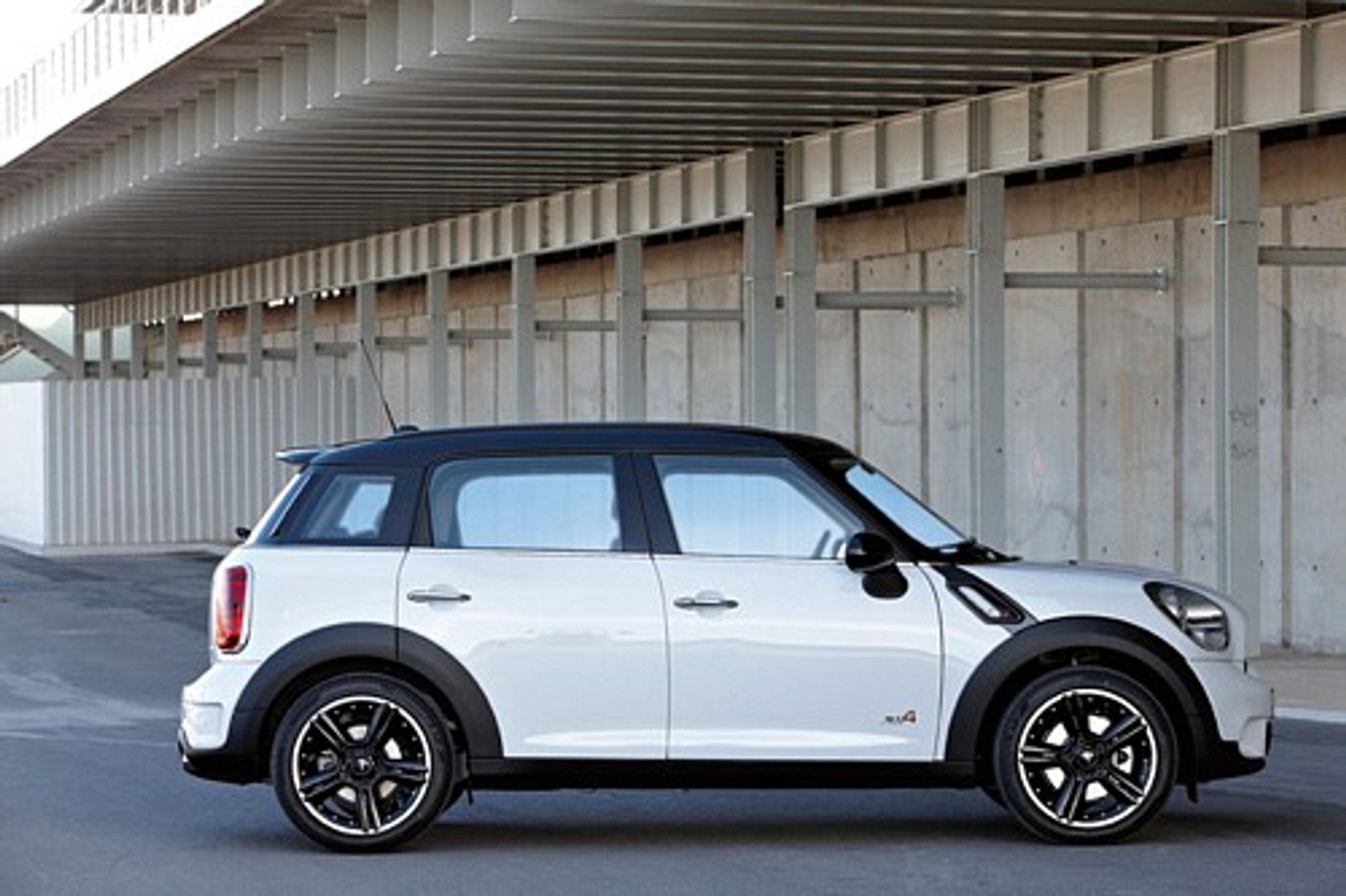 Mini Countryman: Minizabawka?