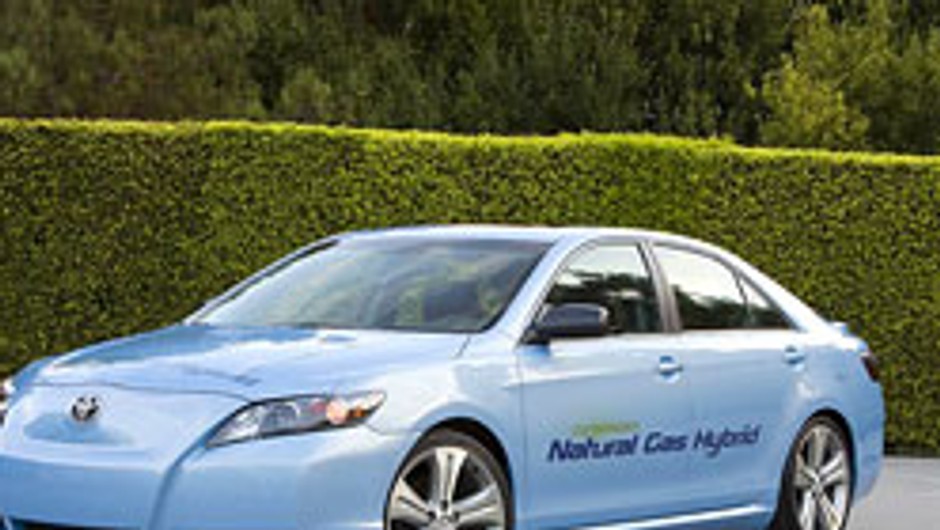 Los Angeles 2008: Toyota CNG Camry Hybrid Concept – ekologiczna niespodzianka
