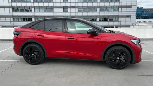 Jeździłem "GTI wśród elektryków". Jaki jest Volkswagen ID.5 GTX?