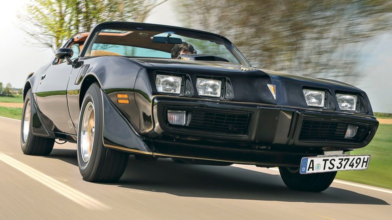 Pontiac Firebird TransAm - marzenie kinomanów