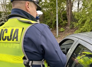 Nowy przepis już działa. Ale bałagan. Albo dostanę 2 tys. zł mandatu, albo dzieje się to