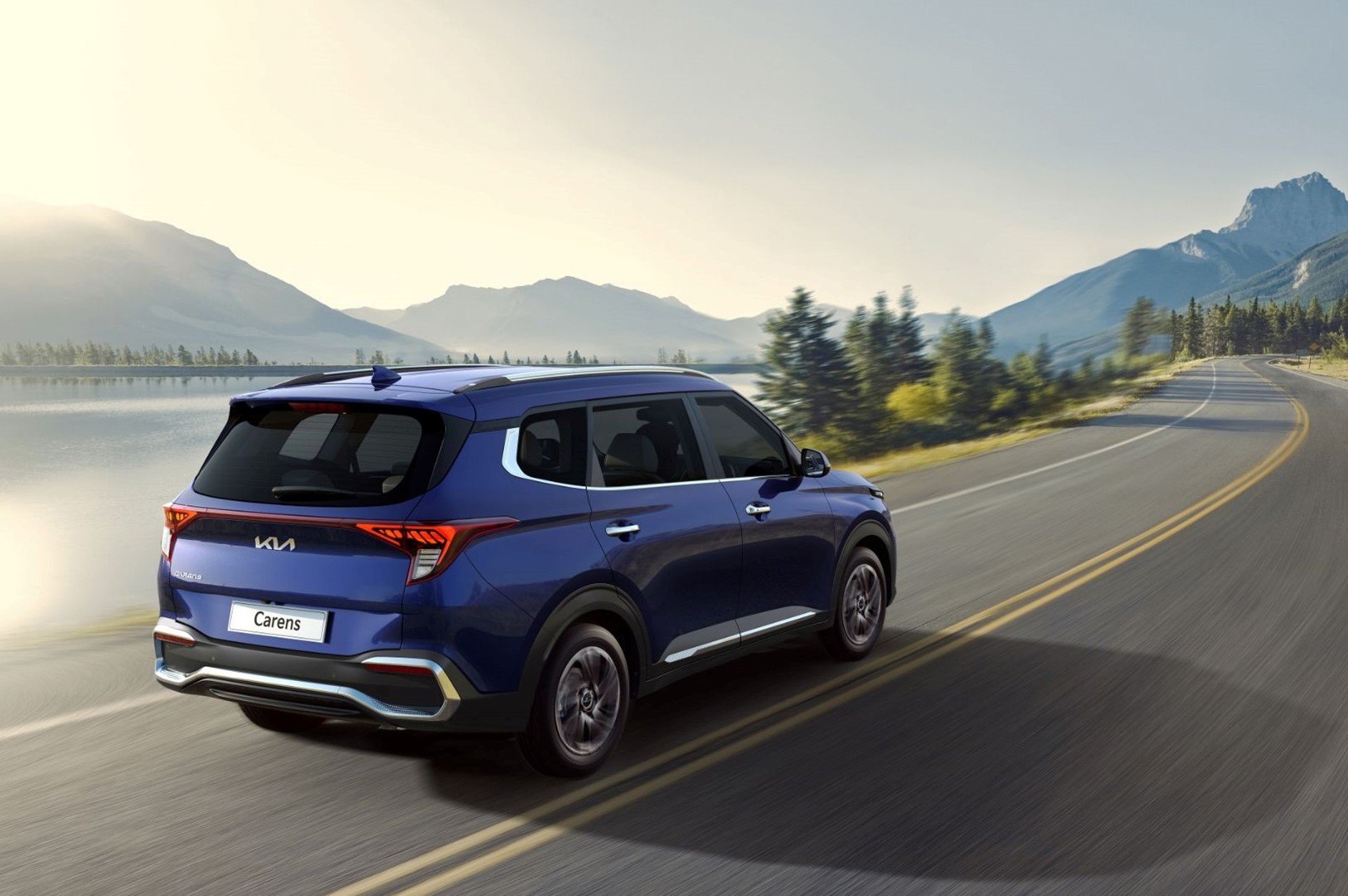 Nowa Kia Carens debiutuje w Indiach