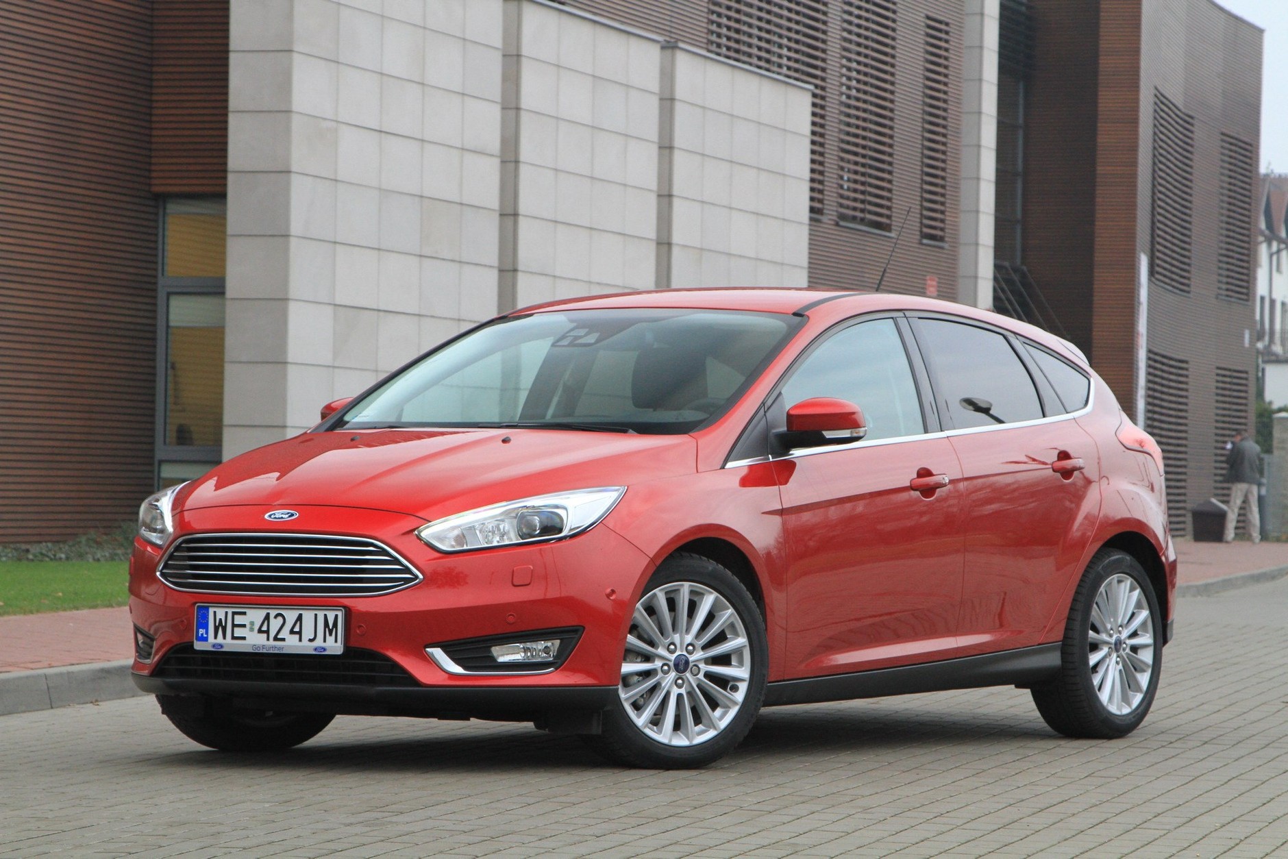 sprzedaż samochodów 09/2015