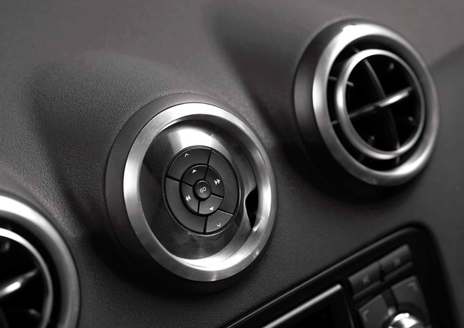 Audi TT Clubsport quattro: lifting dachowy