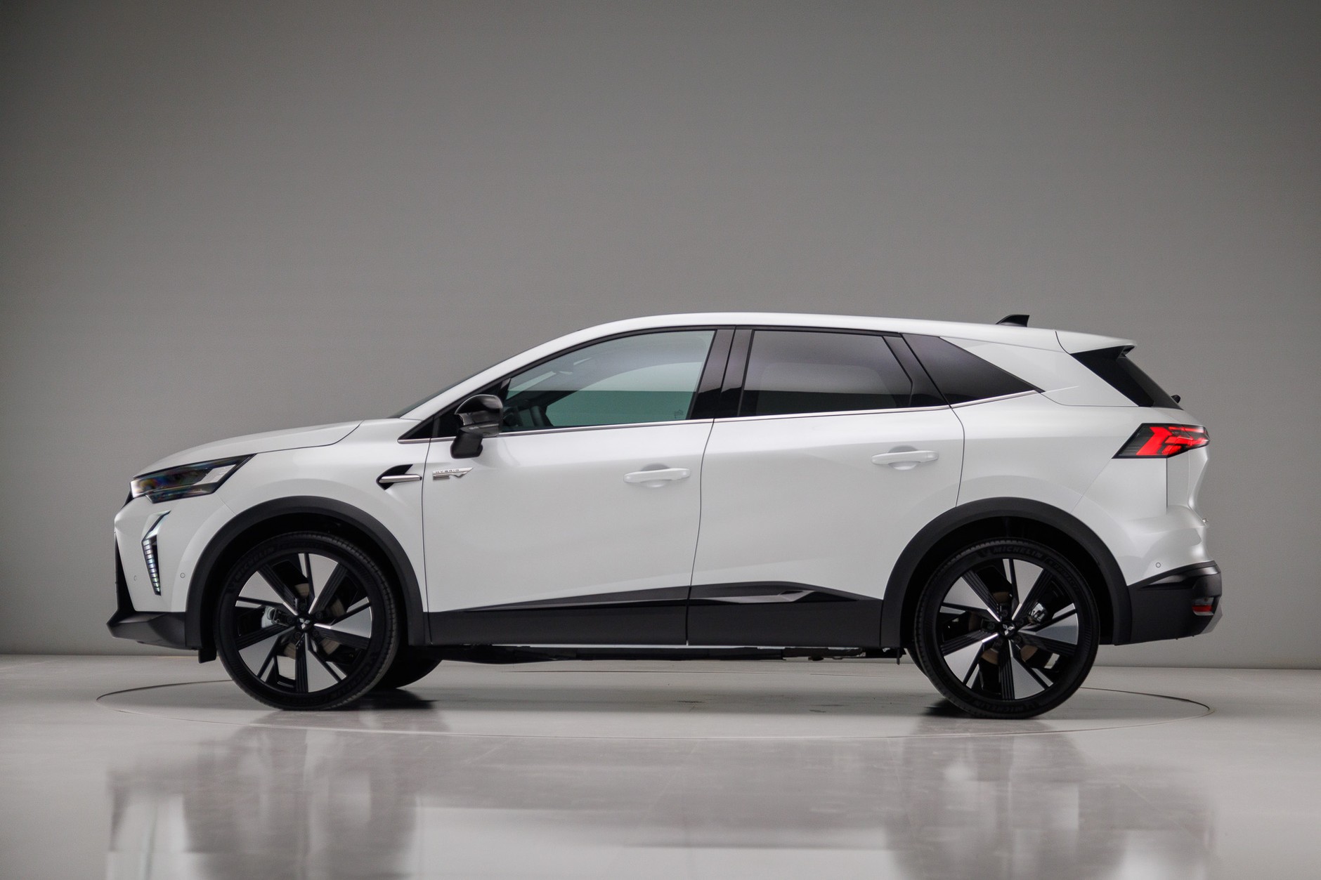 2025 Mitsubishi Grandis