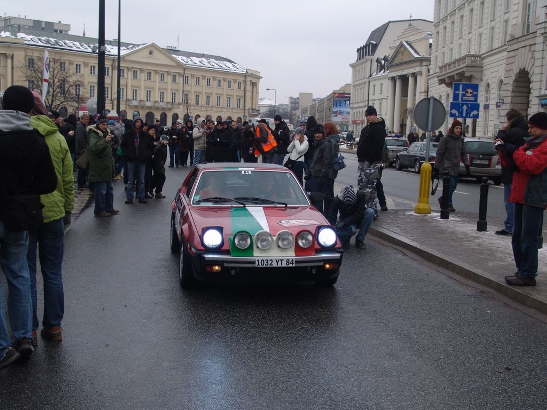 Rajd Monte-Carlo Historique 2011: wystartowali z Warszawy, pokonają 4100 km