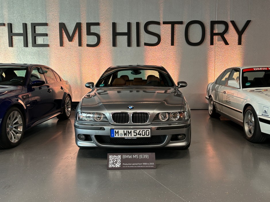BMW M5 (E39)