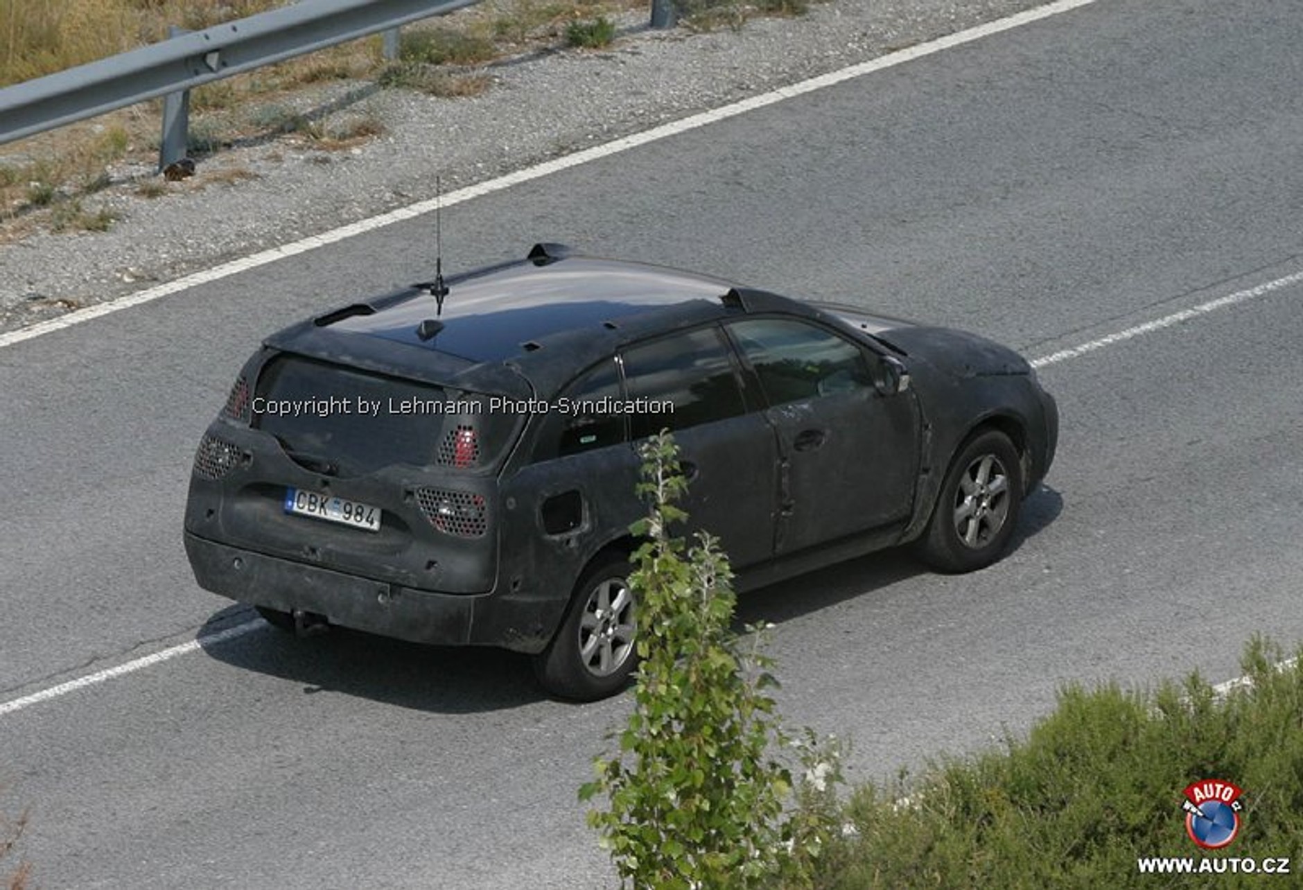 Zdjęcia szpiegowskie: Volvo V70/XC70 już w przyszłym roku w Genewie