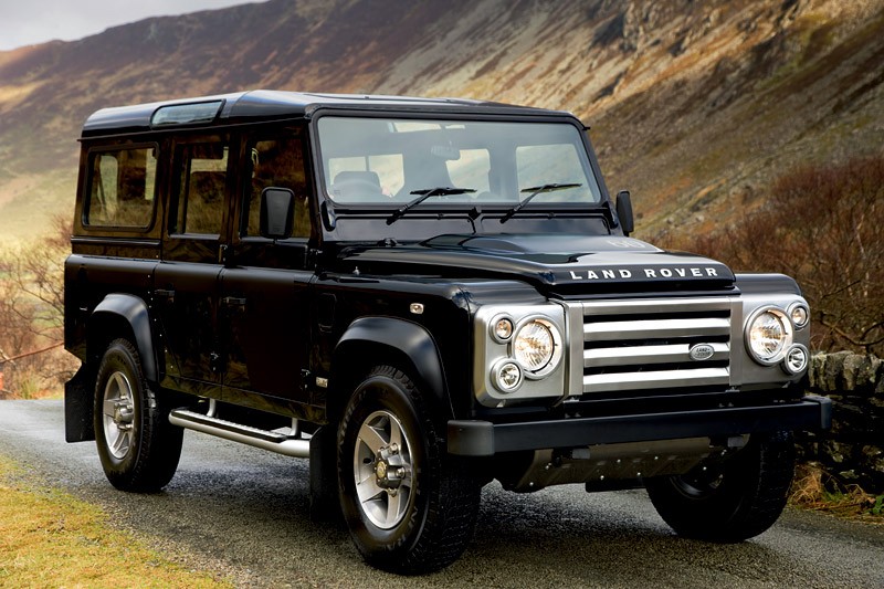 Land Rover Defender SVX: zalotny sześćdziesięciolatek