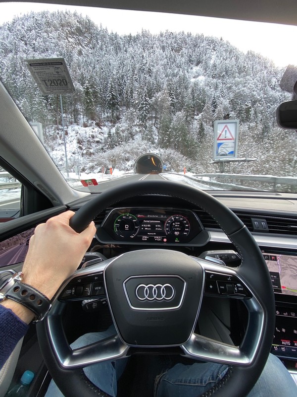 Audi e-tron