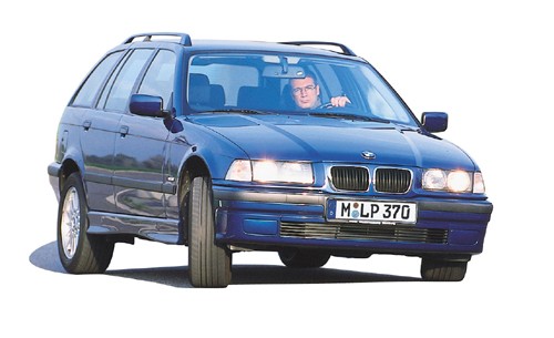 BMW serii 3 kontra Mercedes klasy C - Idea ta sama, charakter już nie