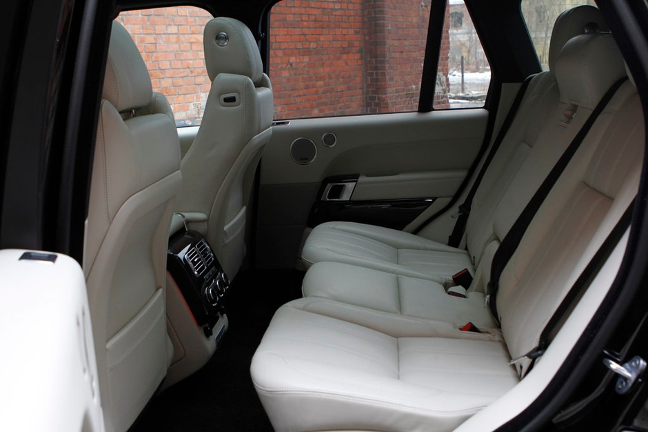 Range Rover 3.0 TDV6 Vogue: kamienica na kołach