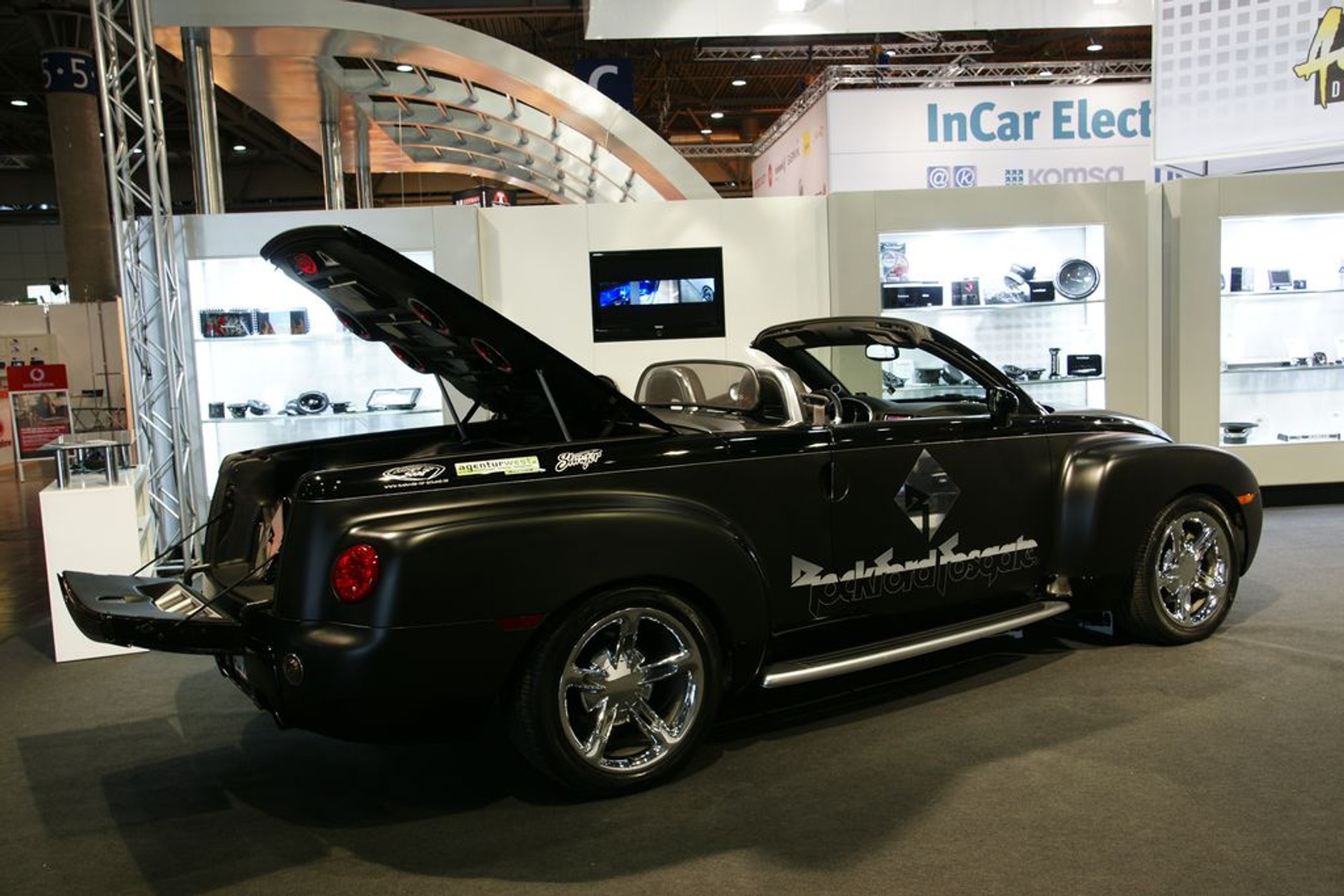 AMICOM 2010: kino, koncert i nawigacja do samochodu (galeria)