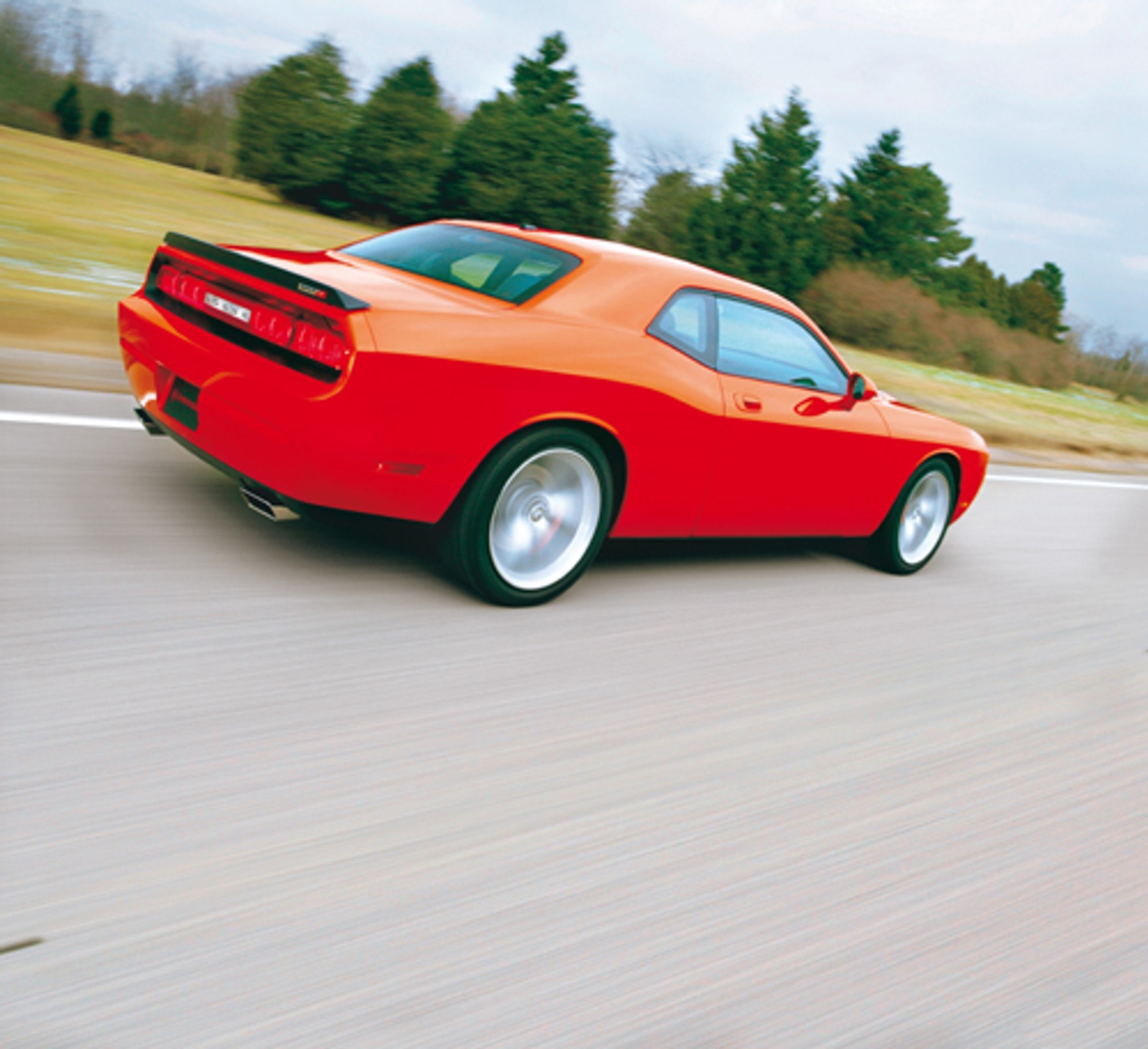 Dodge Challenger SRT-8 - Kultowa maszyna parowa