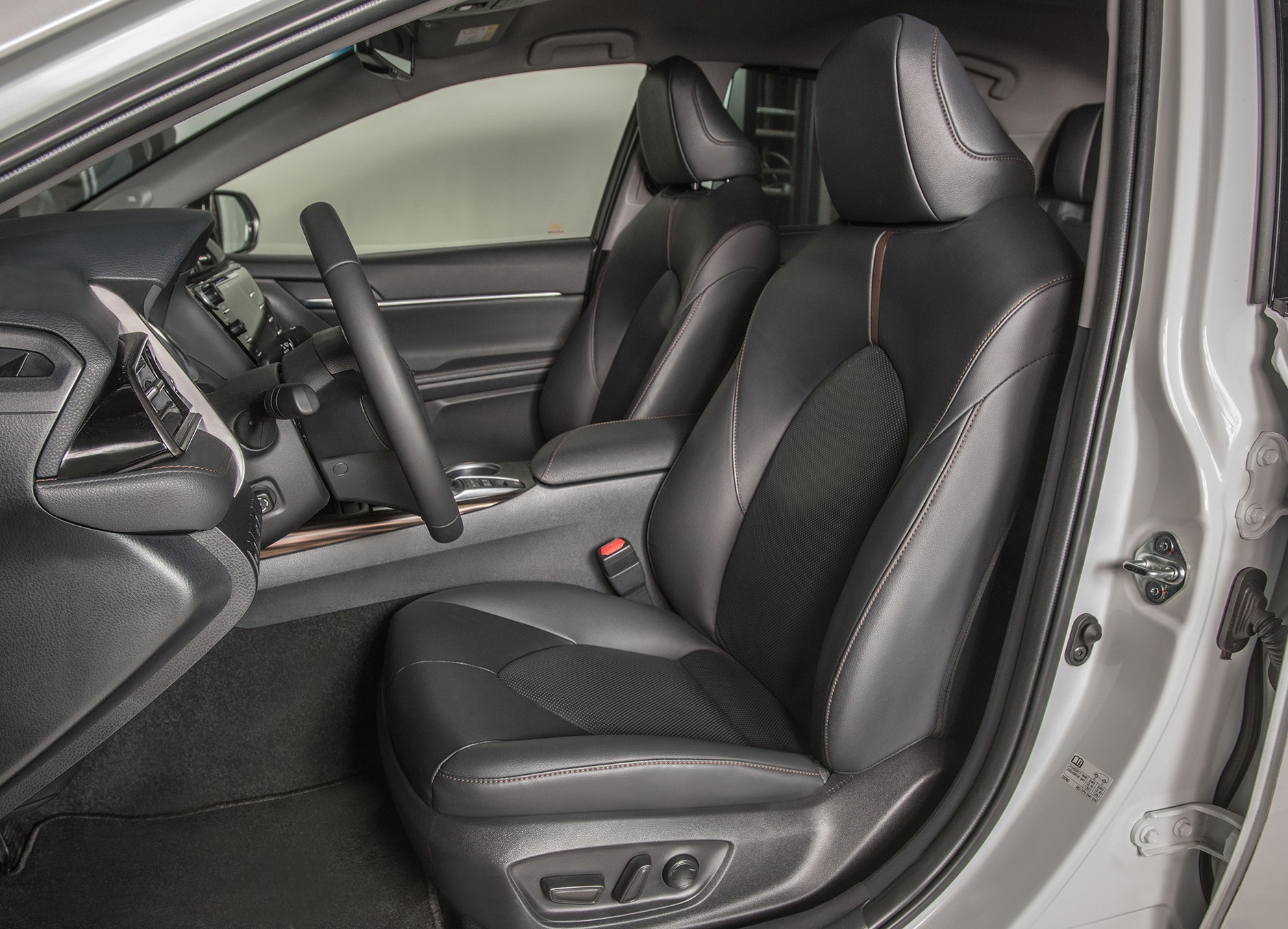 Teraz Camry będzie hybrydowe