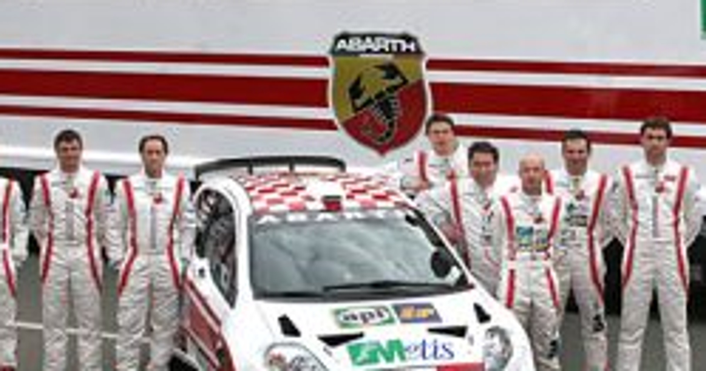 Fiat: pięciu kierowców w zespole fabrycznym