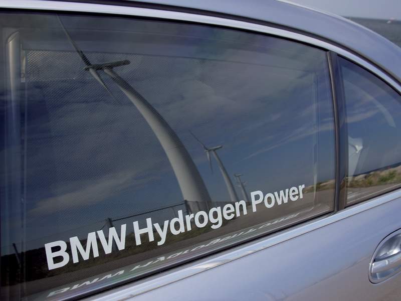 BMW Hydrogen 7 – początek ery wodoru