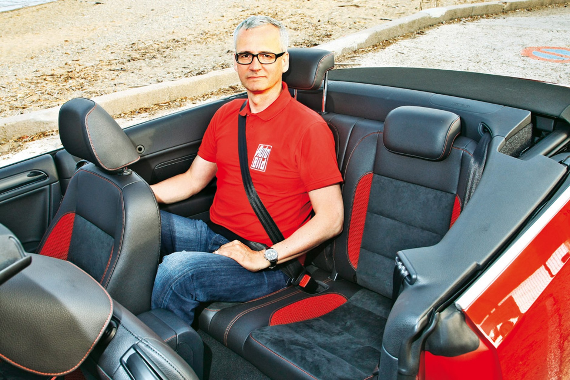 Volkswagen Golf Cabrio: ładny i praktyczny