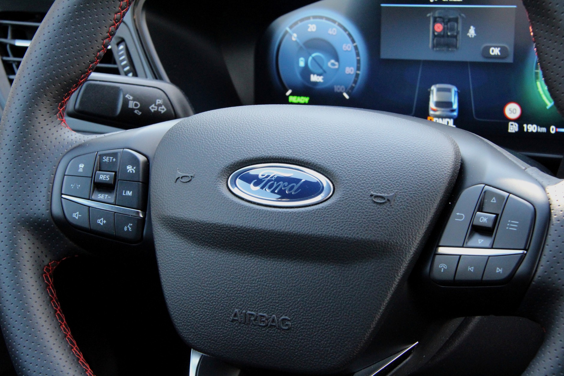 Ford Kuga 2.5 FHEV ST Line X