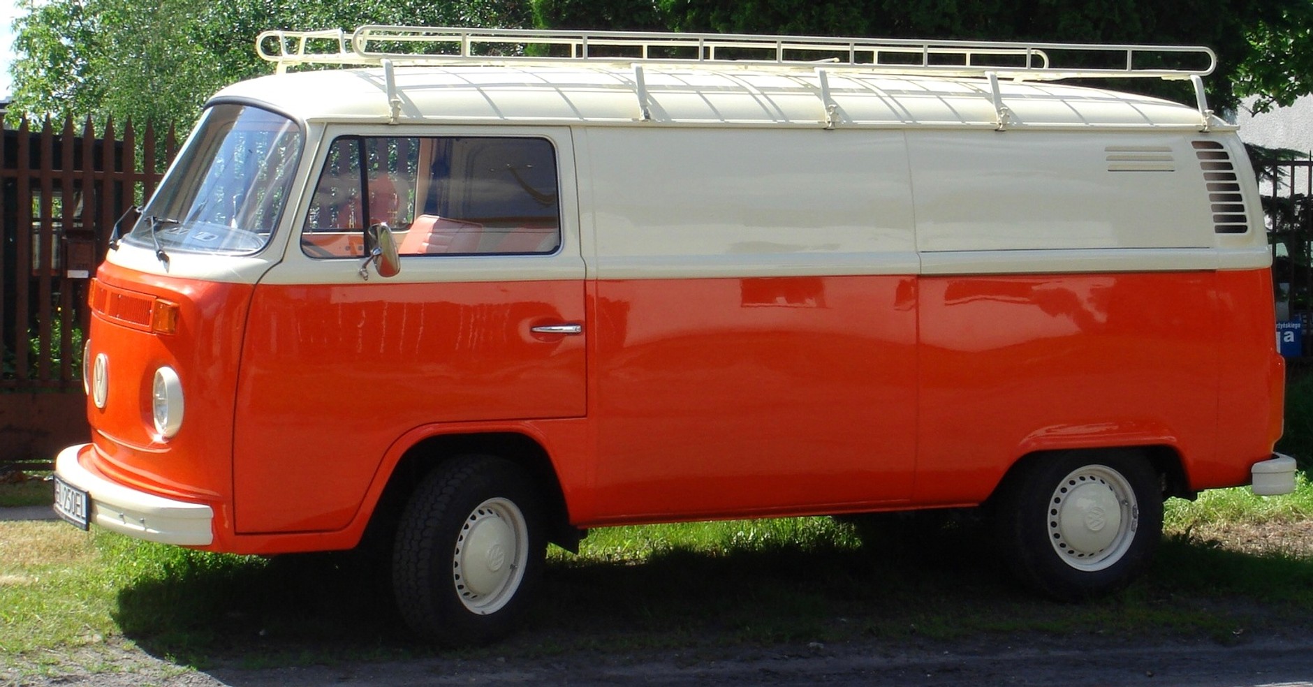 Volkswagen T2b furgon
