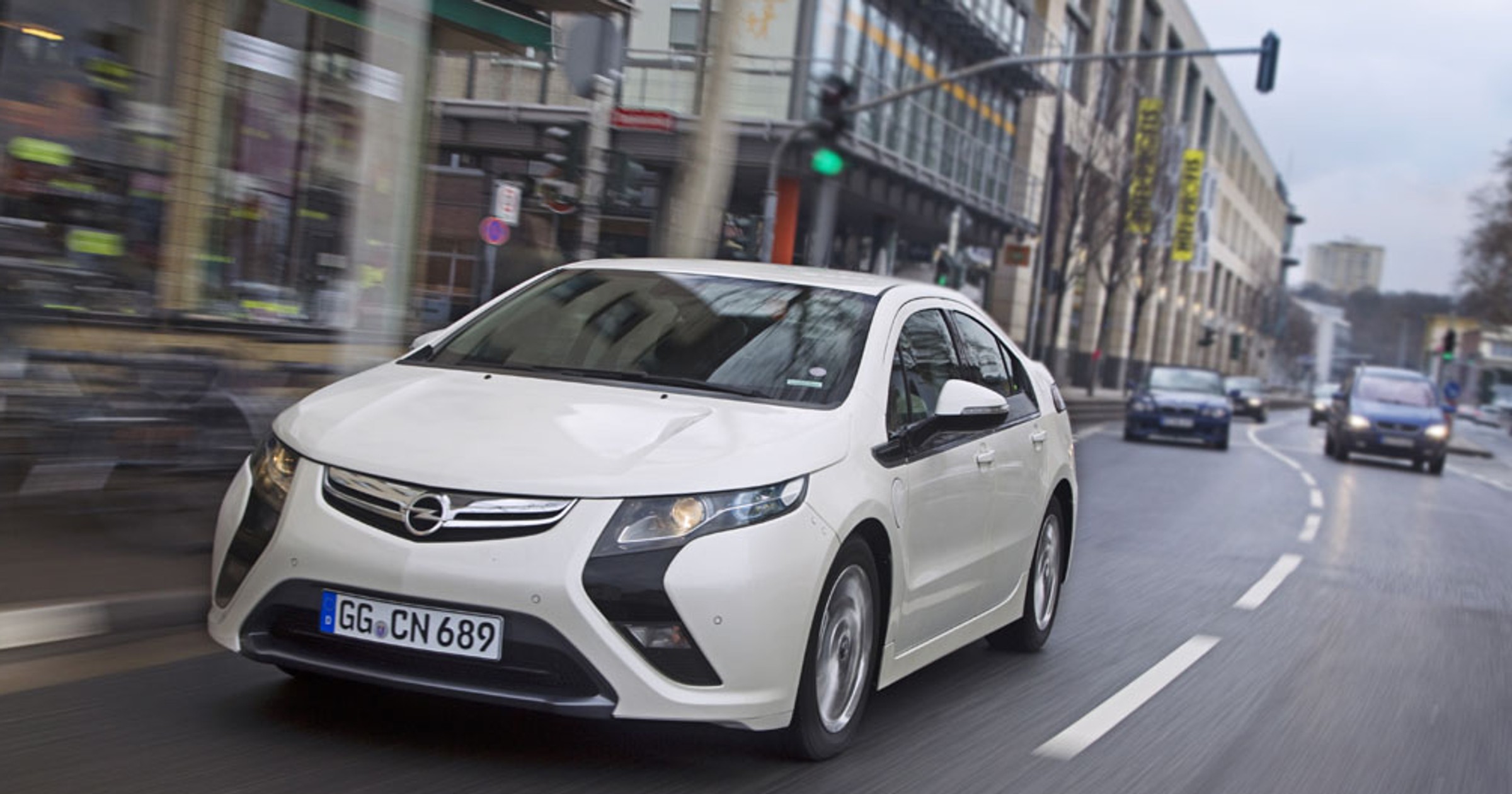 Opel Ampera: Napięcie systematycznie rośnie