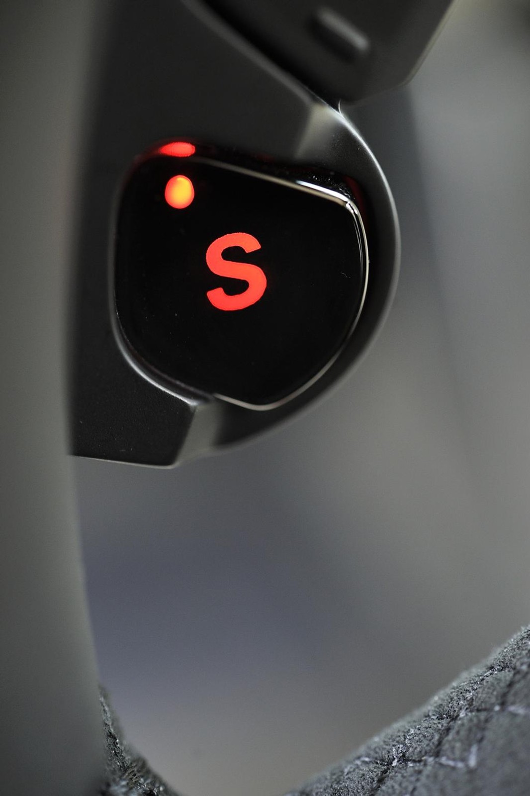 Jak jeździ Aston Martin Vanquish?