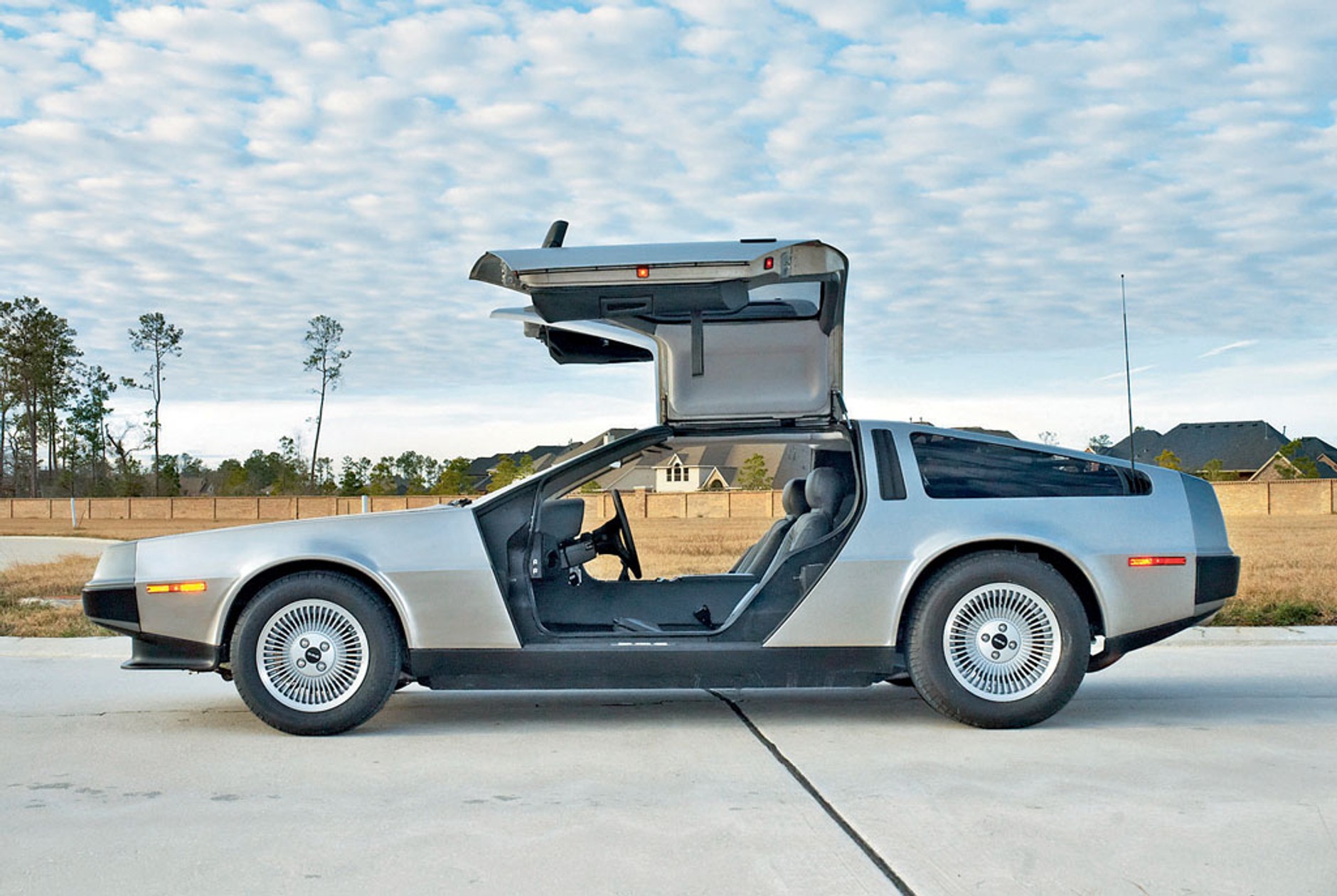 Delorean DMC-12