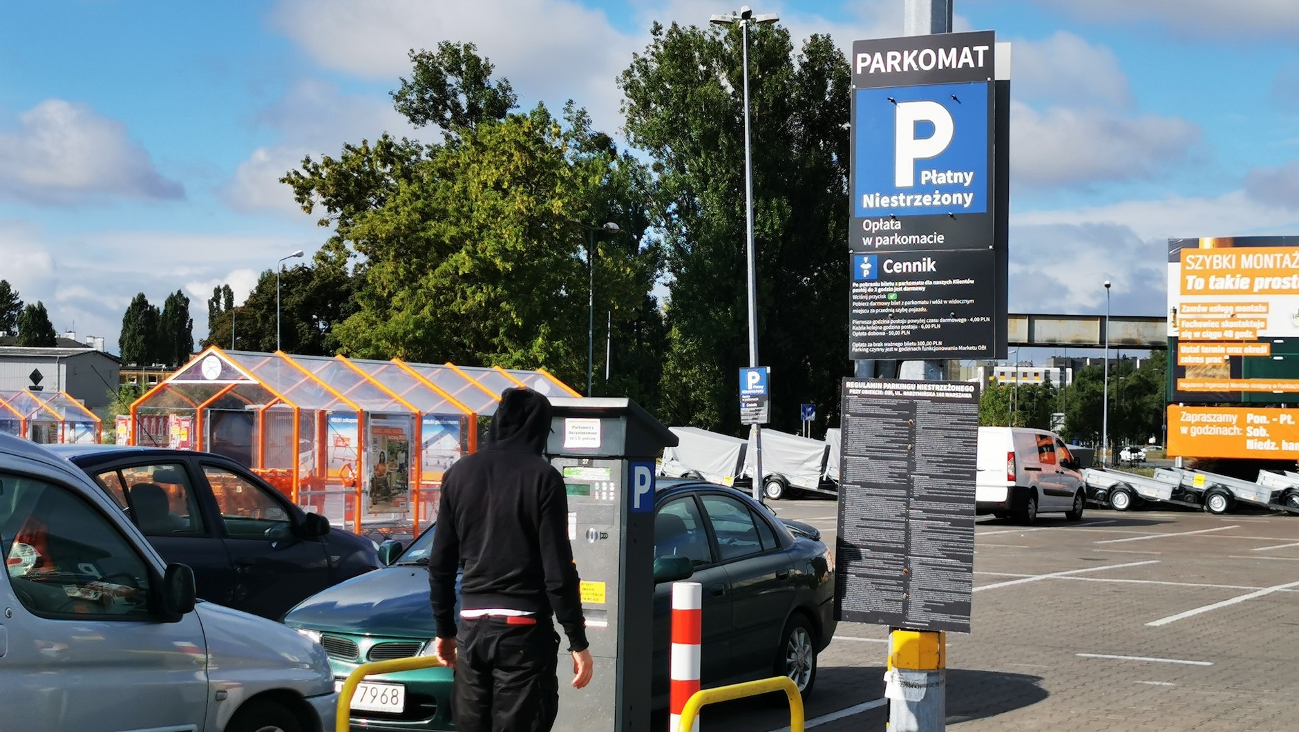 Parking płatny pod sklepem