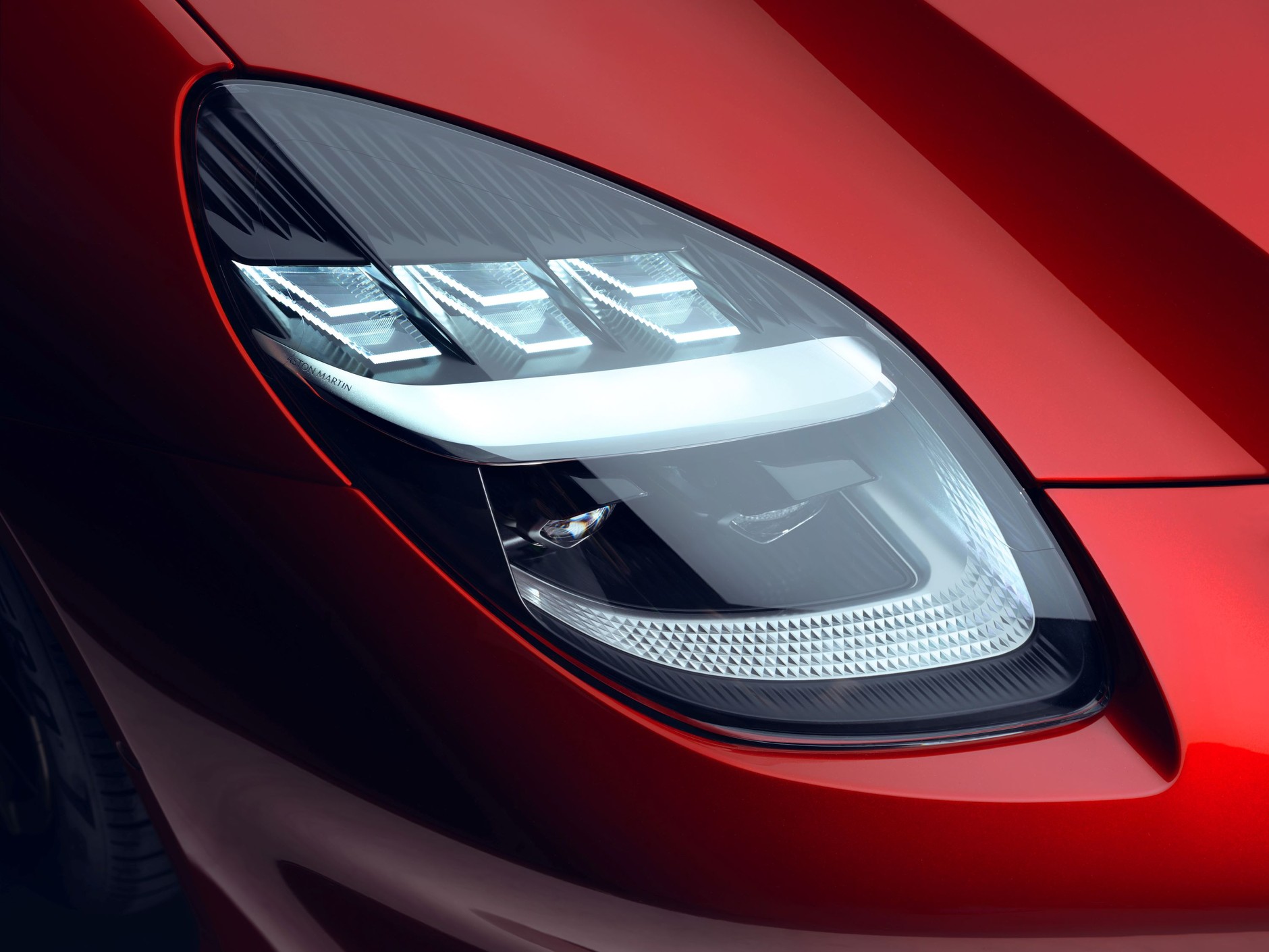 Aston Martin Vanquish (trzecia generacja; od 2024 r.)