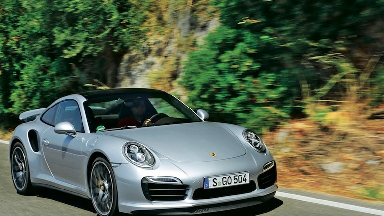 Porsche 911 Turbo S przód