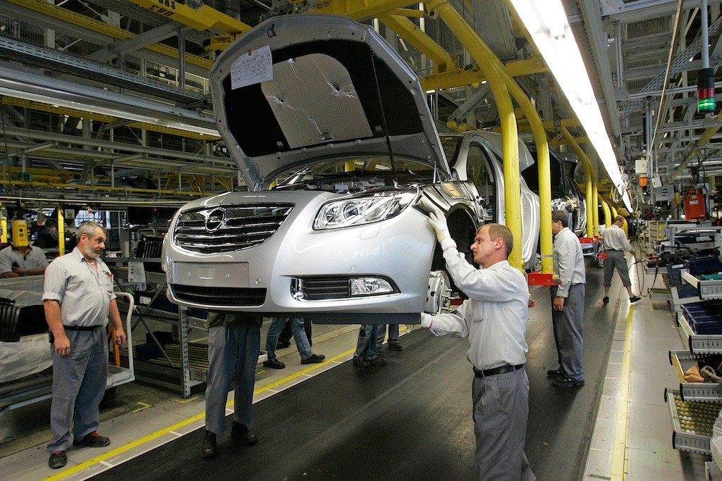 Opel zmniejszy produkcję przed końcem roku