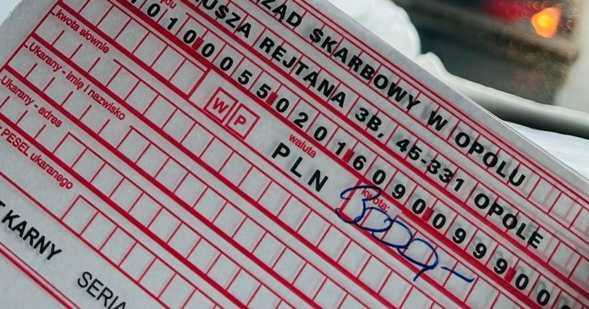 Obraz pochodzący z serwisu https://stargard.policja.gov.pl/zst/dzialania-policji/aktualno/63027,3000-tysiace-mandatu-i-zatrzymany-dowod-rejestracyjny-za-zly-stan-techniczny-poj.html