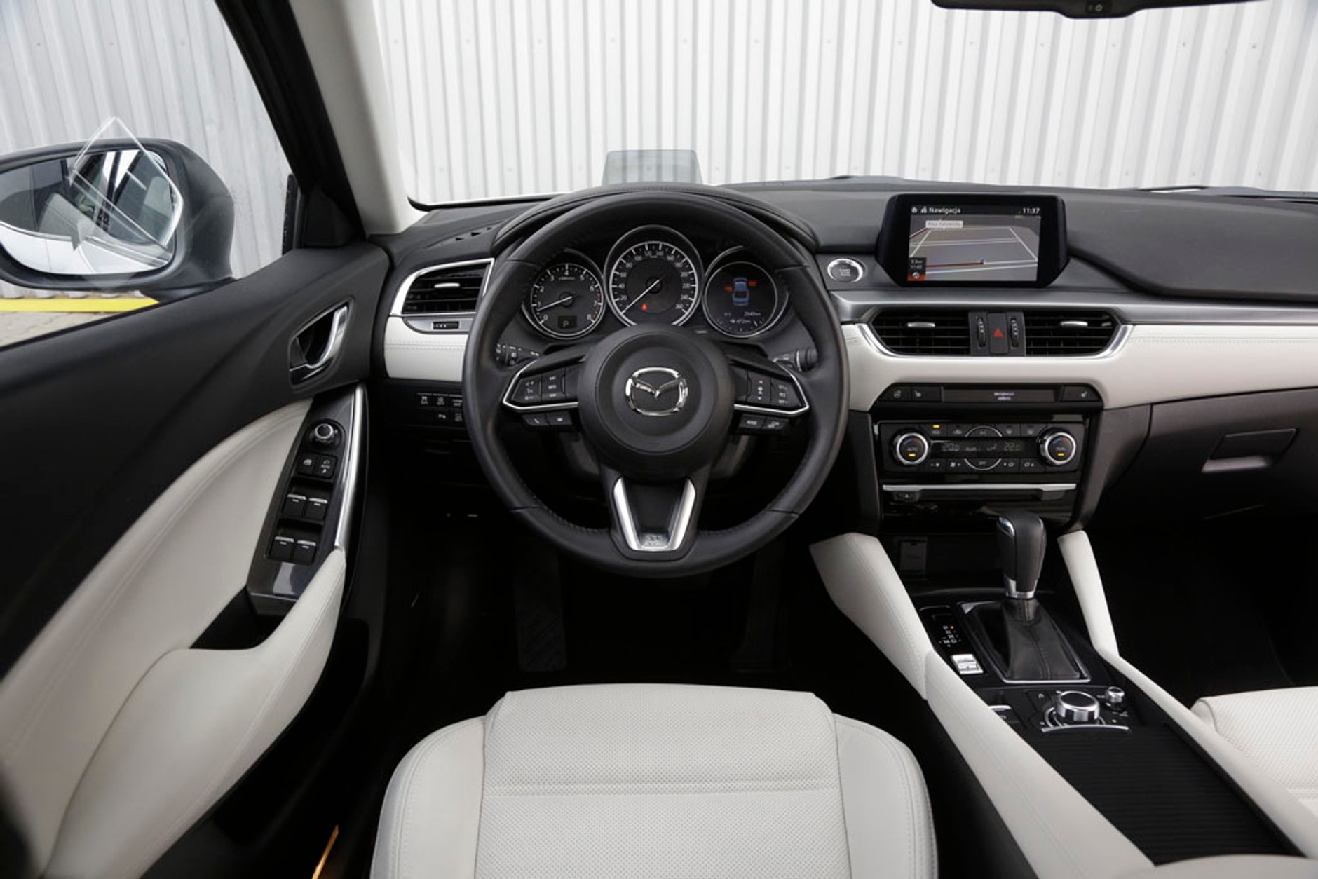 Mazda 6 2.5 Skyactiv-G - aż się prosi o tylny napęd!