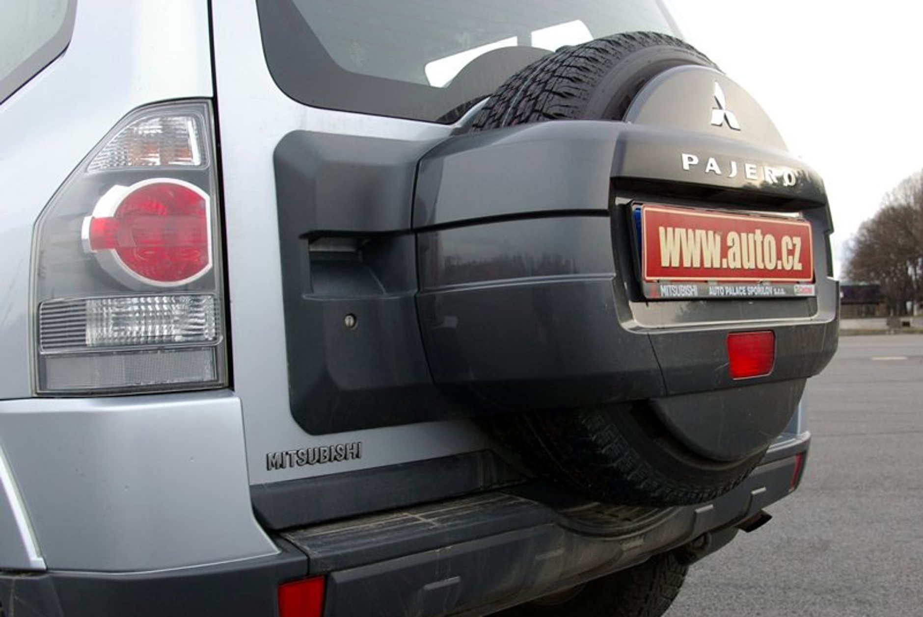 Mitsubishi Pajero 3.2 DI-D SWB – zwinna jaszczurka