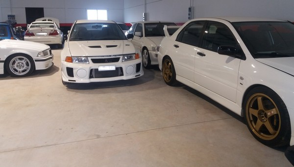 Skradziony generator doprowadził do garażu marzeń