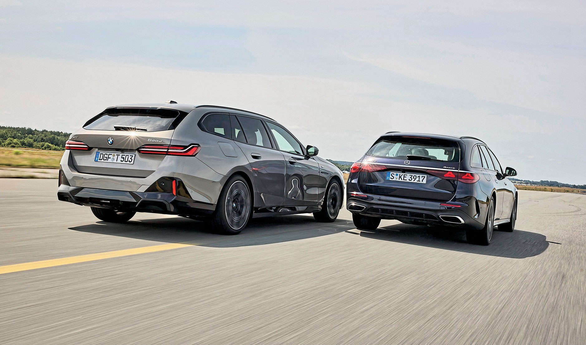 Mercedes jest droższy od BMW. Podobno to buduje prestiż