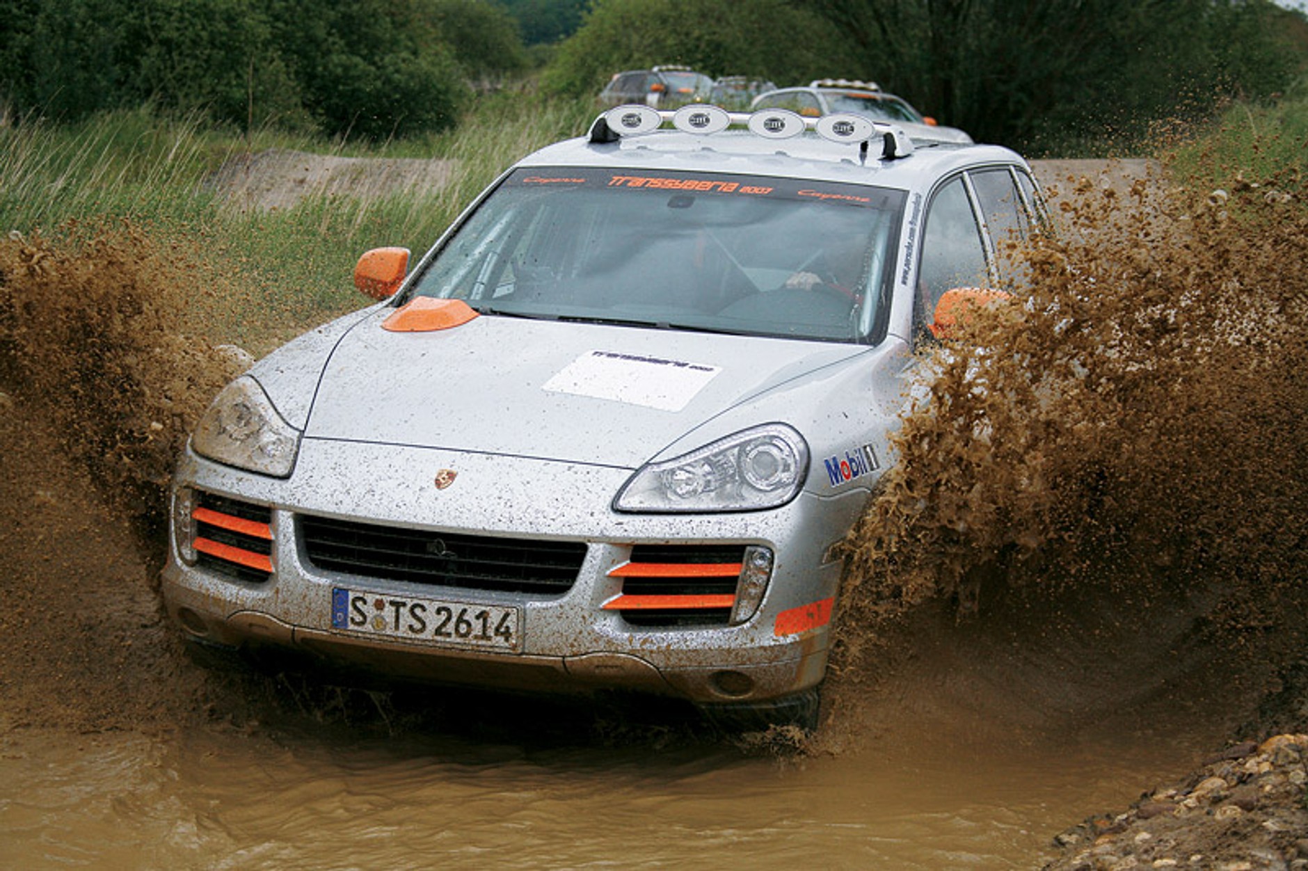 Porsche Cayenne S Transsyberia pilnie testuje