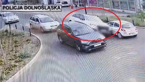 Kradzionym SUV-em Audi rozbił siedem innych samochodów [Nagranie]