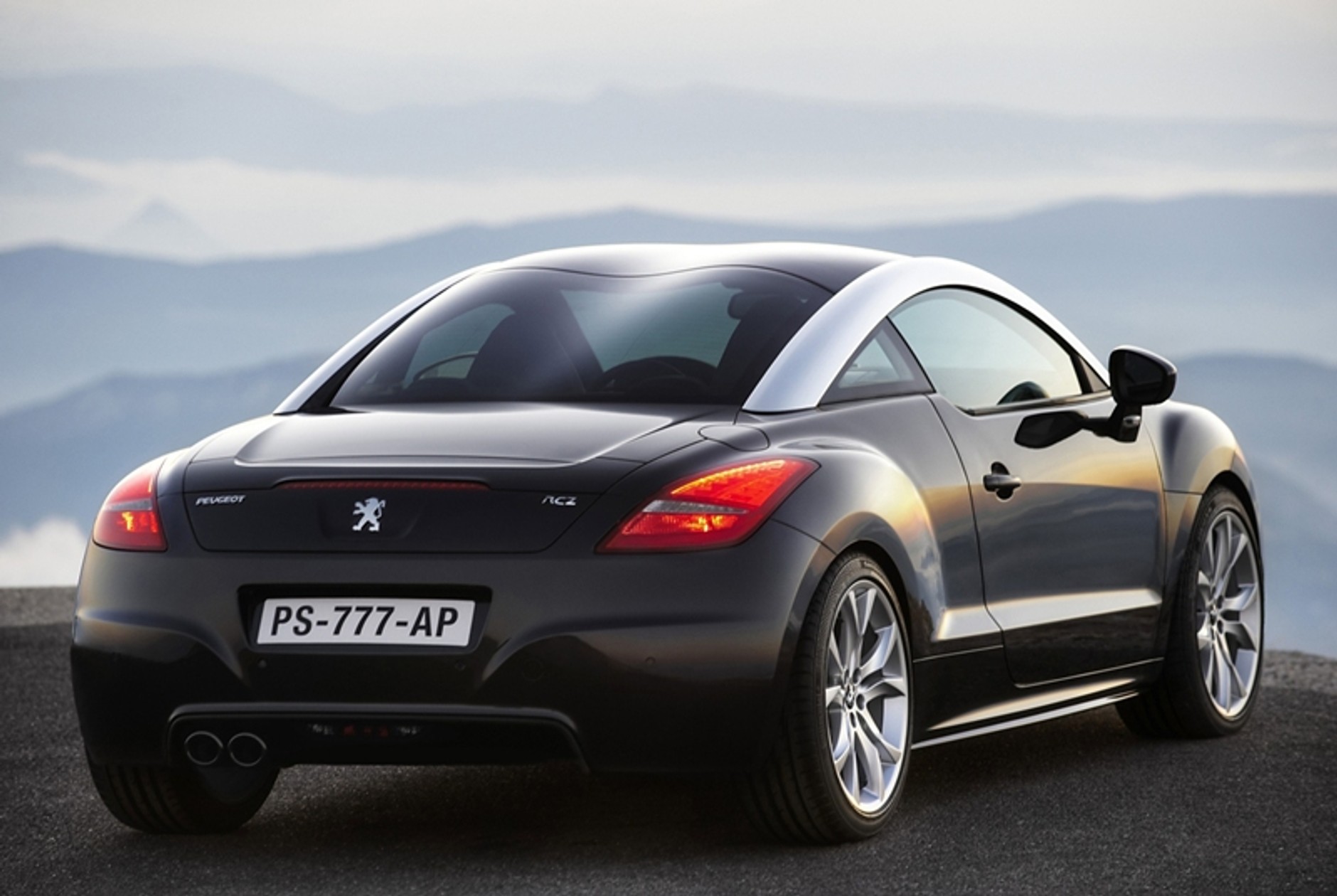 Peugeot RCZ vs RCZ
