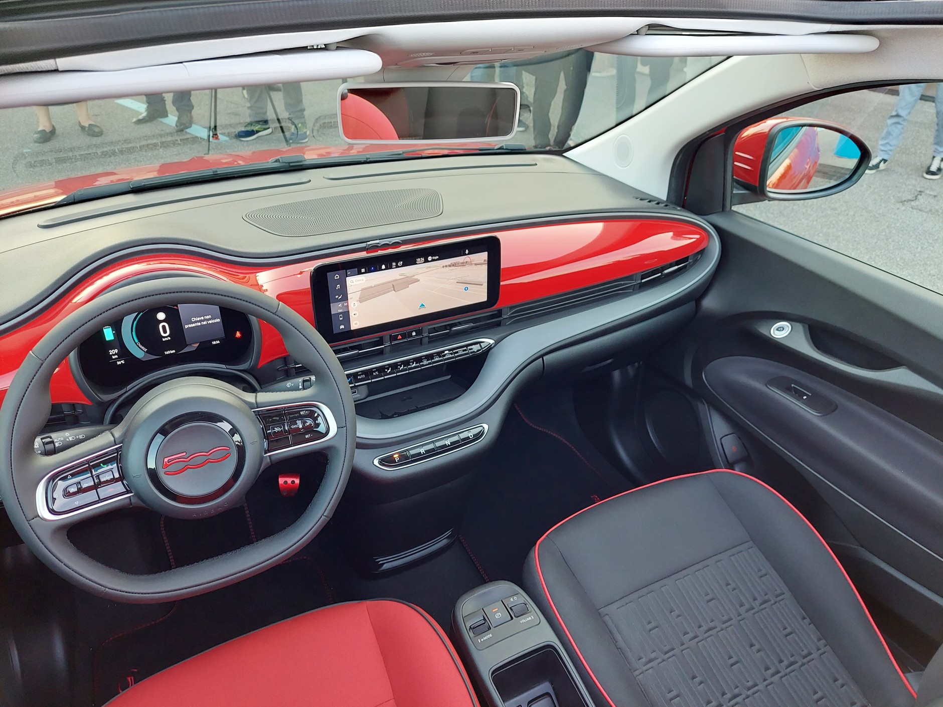 Fiat (500)RED premiera 2021