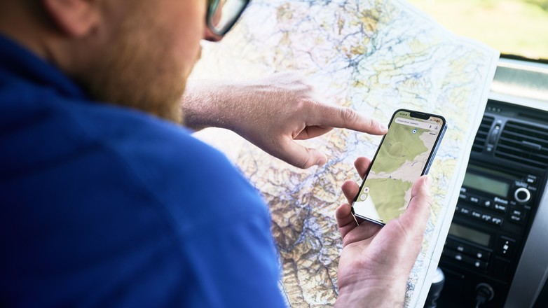 Papierowa mapa bywa bezpieczniejsza od map cyfrowych. W czasach elektronicznej wojny hybrydowej nawigacji GPS nie zawsze można ufać.