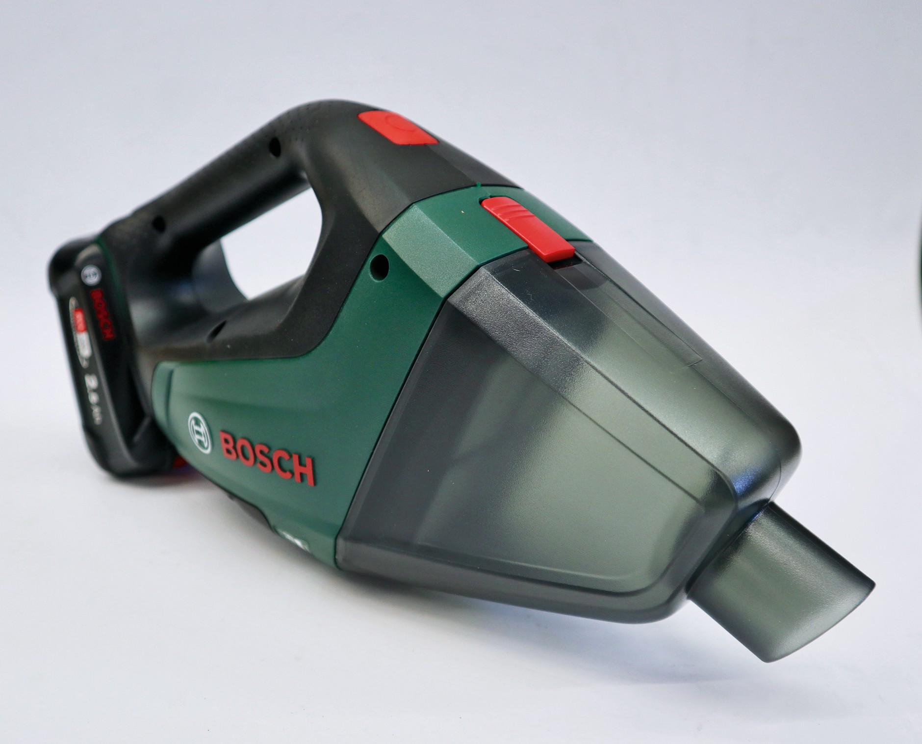 Test odkurzaczy do auta: Bosch UniversalVac 18