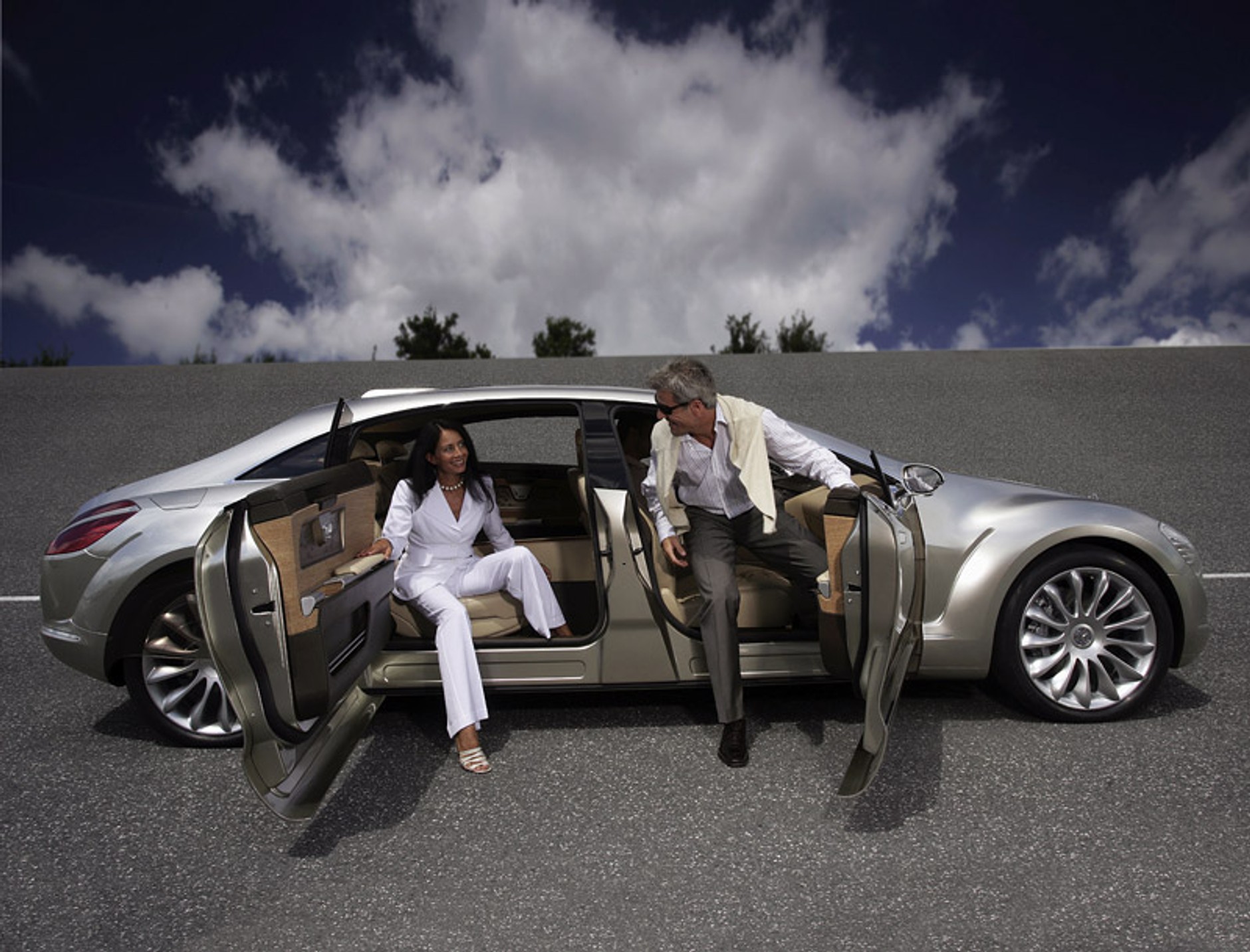 IAA Frankfurt 2007: Mercedes-Benz F700 – mistyczna nowoczesność