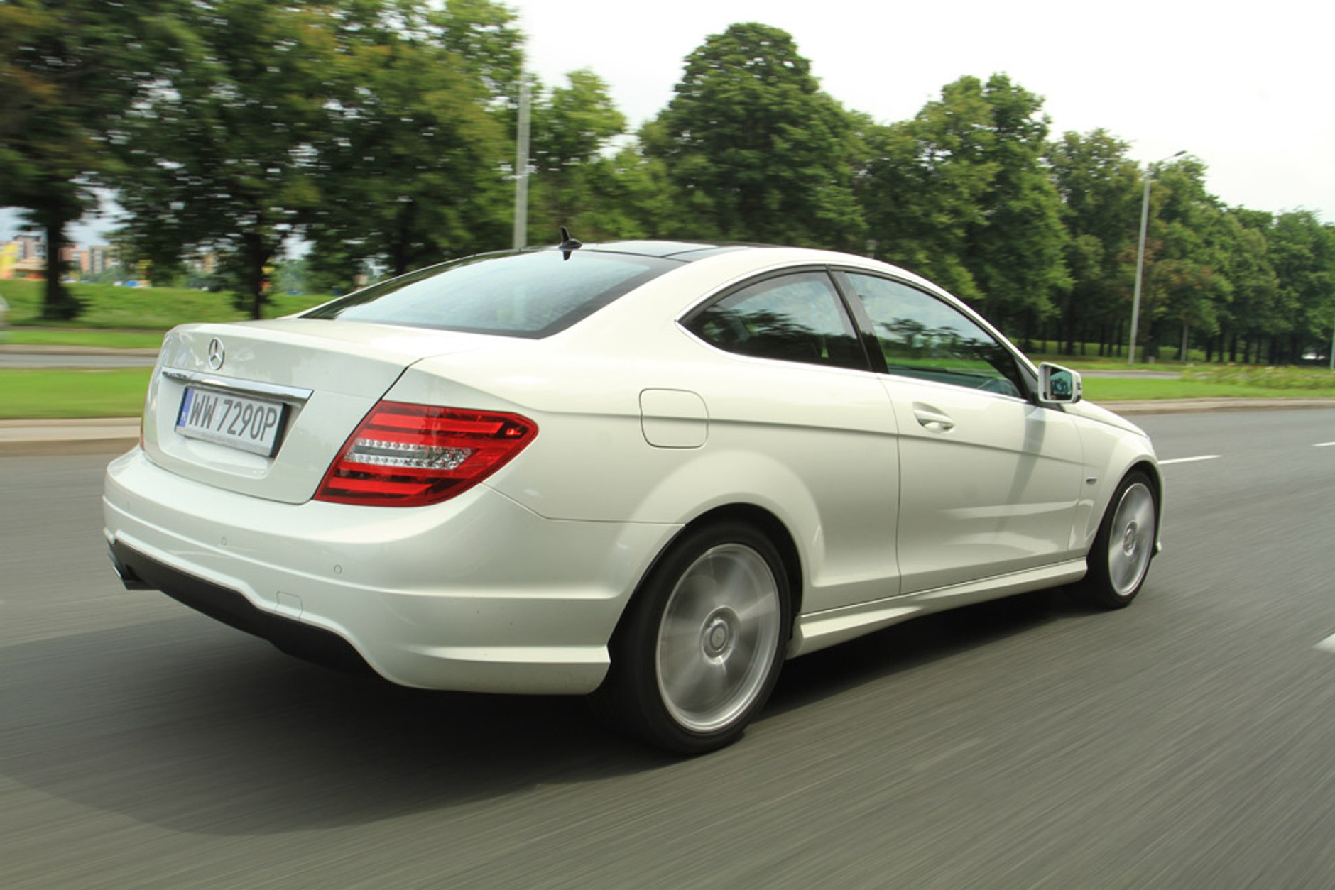 Mercedes C250 CDI: luksusowe coupé dla  oszczędnych
