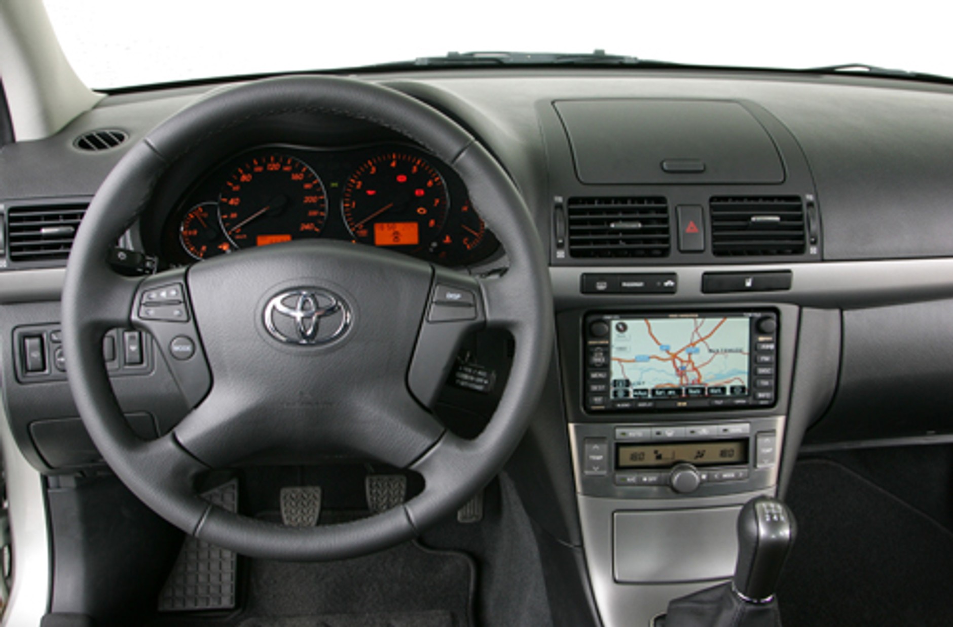 Opel Vectra, Toyota Avensis i Honda Accord - Końcówki serii